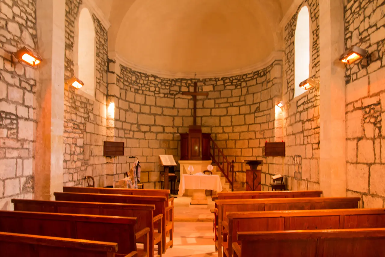 Nages et Solorgues-Temple-20140427