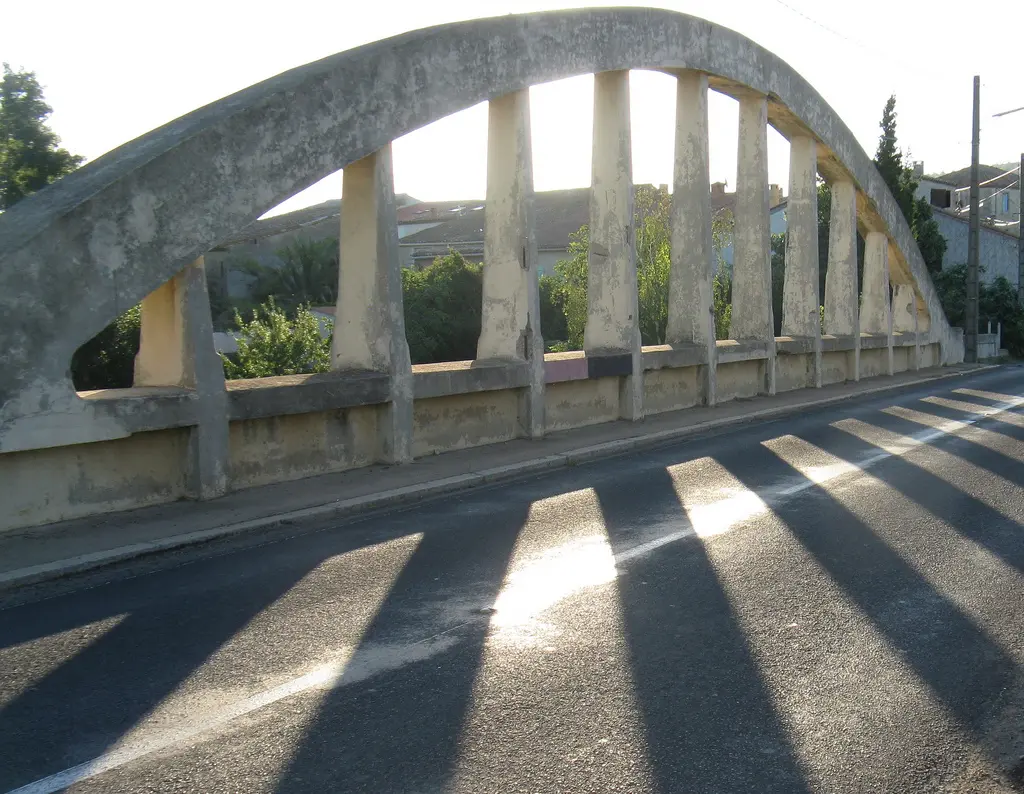 Ornaisons bridge