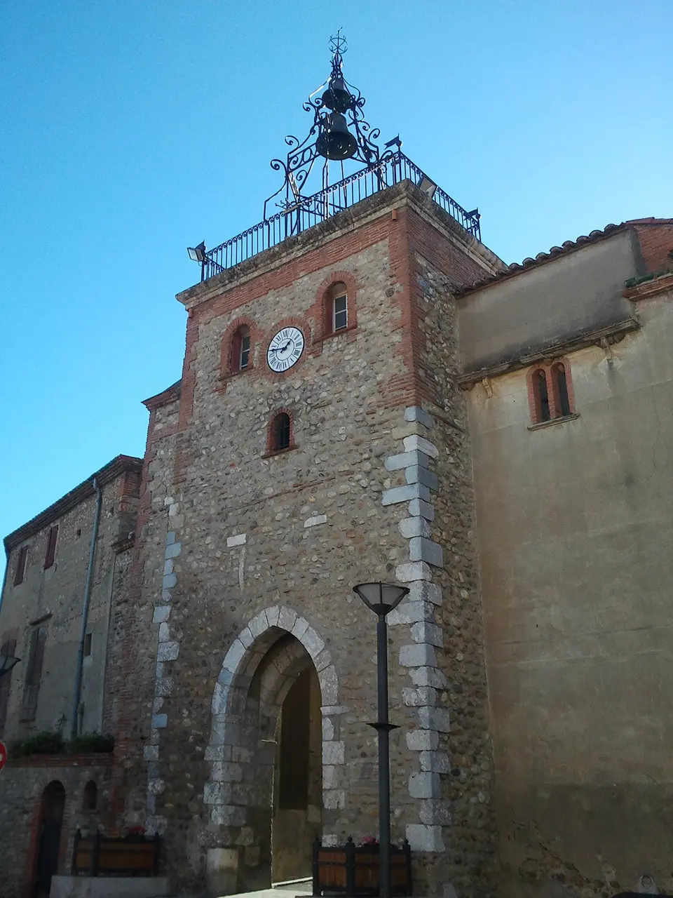 Pézilla-la-Rivière - Porte fortifiée