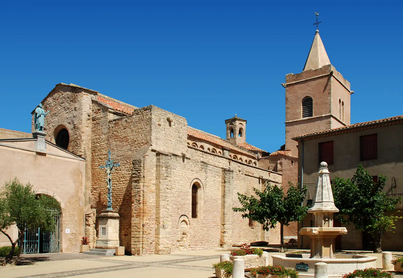 Eglise Sainte-Marie de Quarante - 01