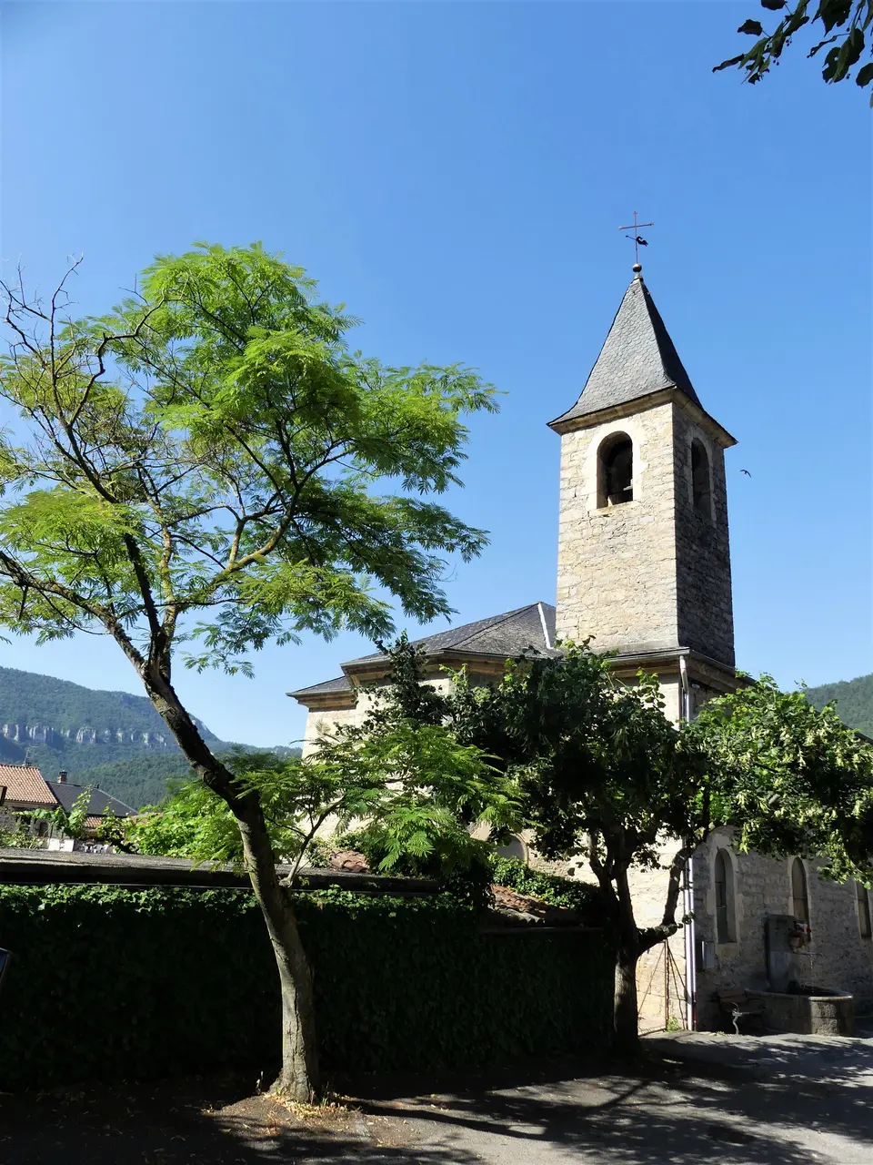 Rivière-sur-Tarn Boyne église