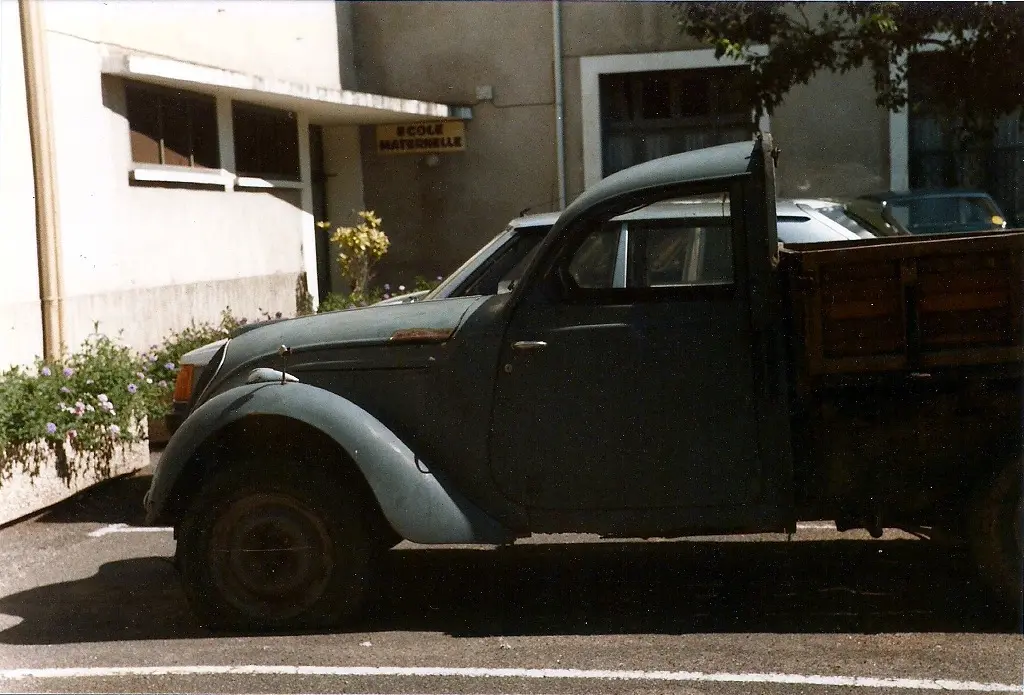 Peugeot 202, Saint Chinian, 1988