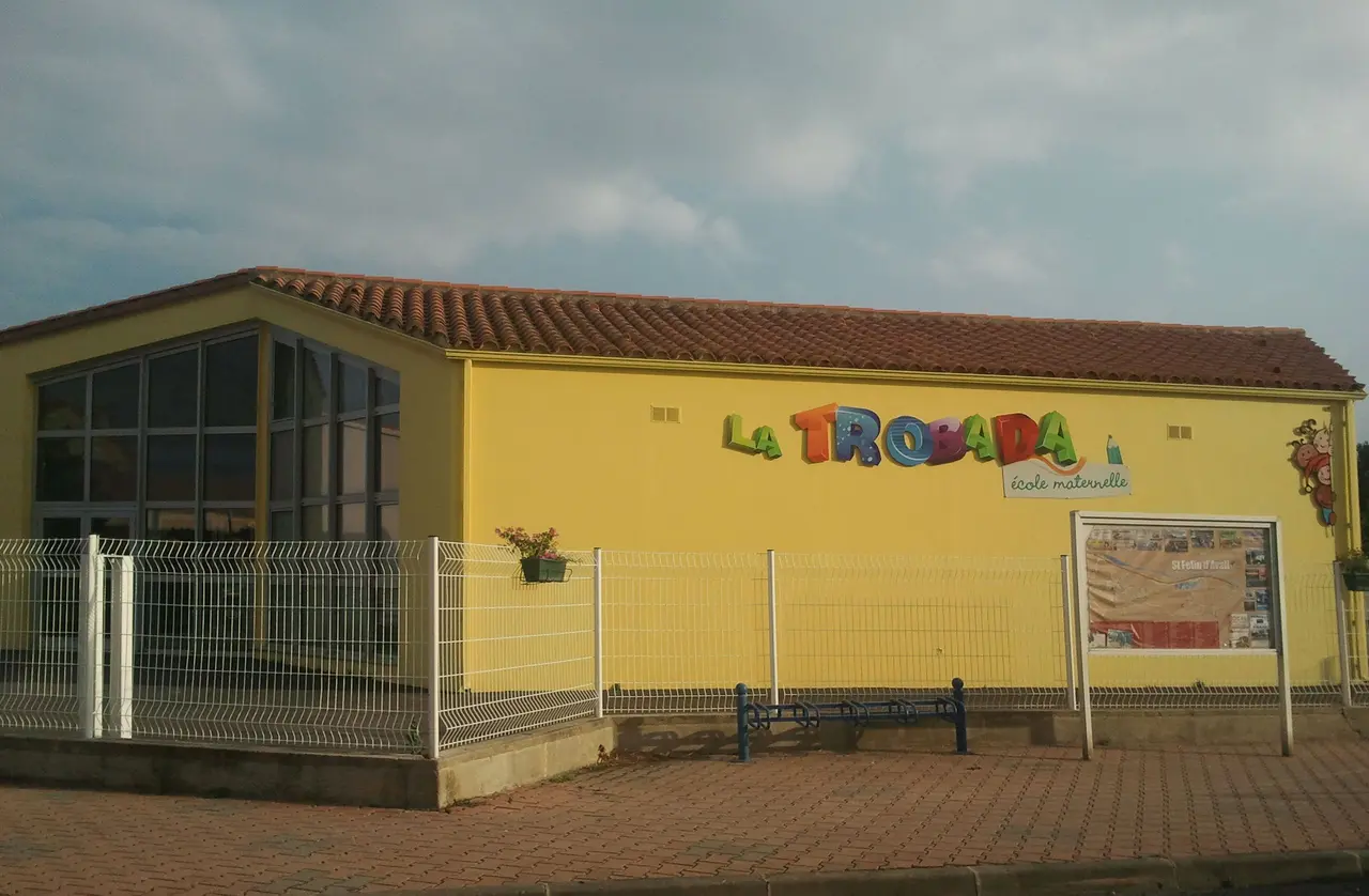 Saint-Féliu-d'Avall - Ecole maternelle
