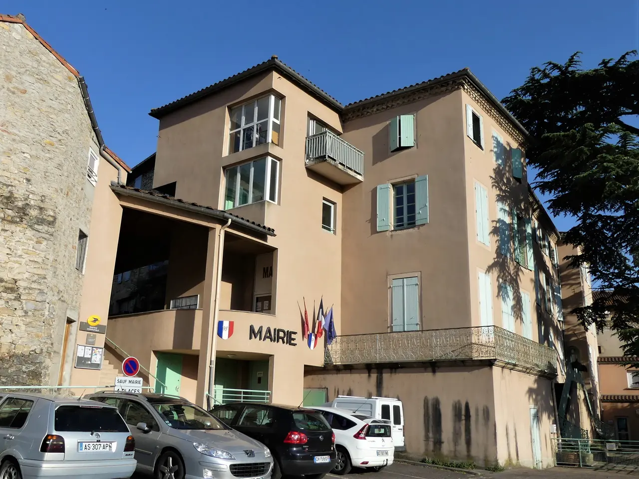 Saint-Georges-de-Luzençon mairie