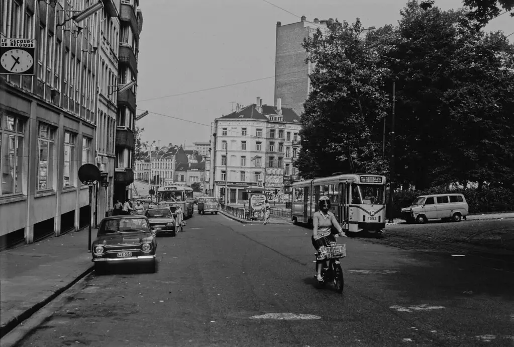 1980-07 Avenue de la Porte de Hal, Saint-Gilles