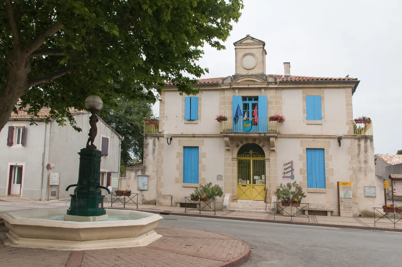 Saint Mamert du Gard-Mairie-20160615