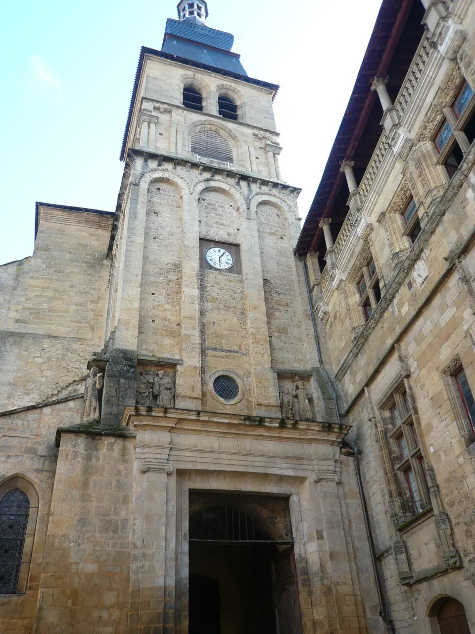 P1070138 Cathedrale Saint Sardos Sarlat