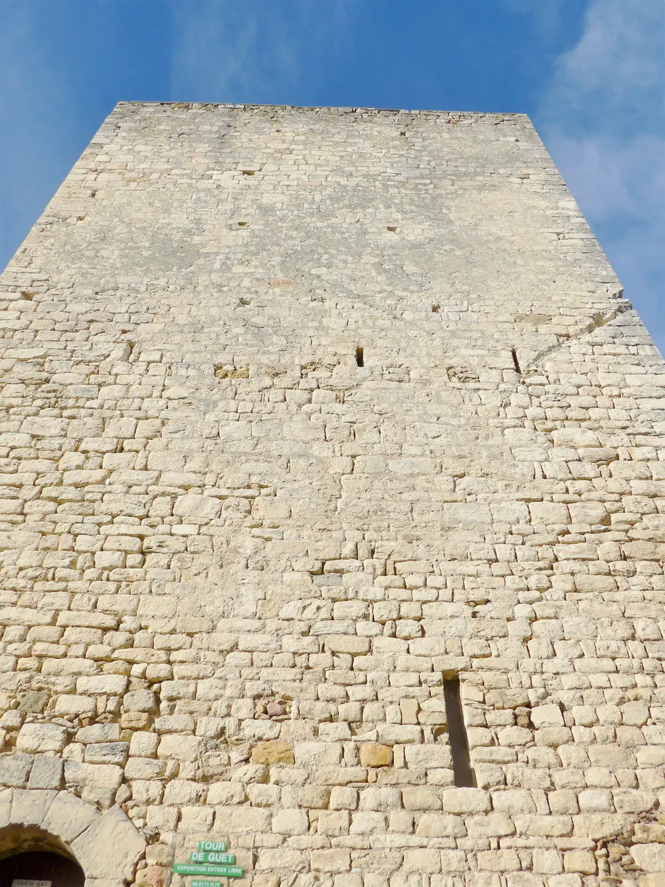 Monument Historique du Gard, France. PA30000054. Tour de Tresques 03