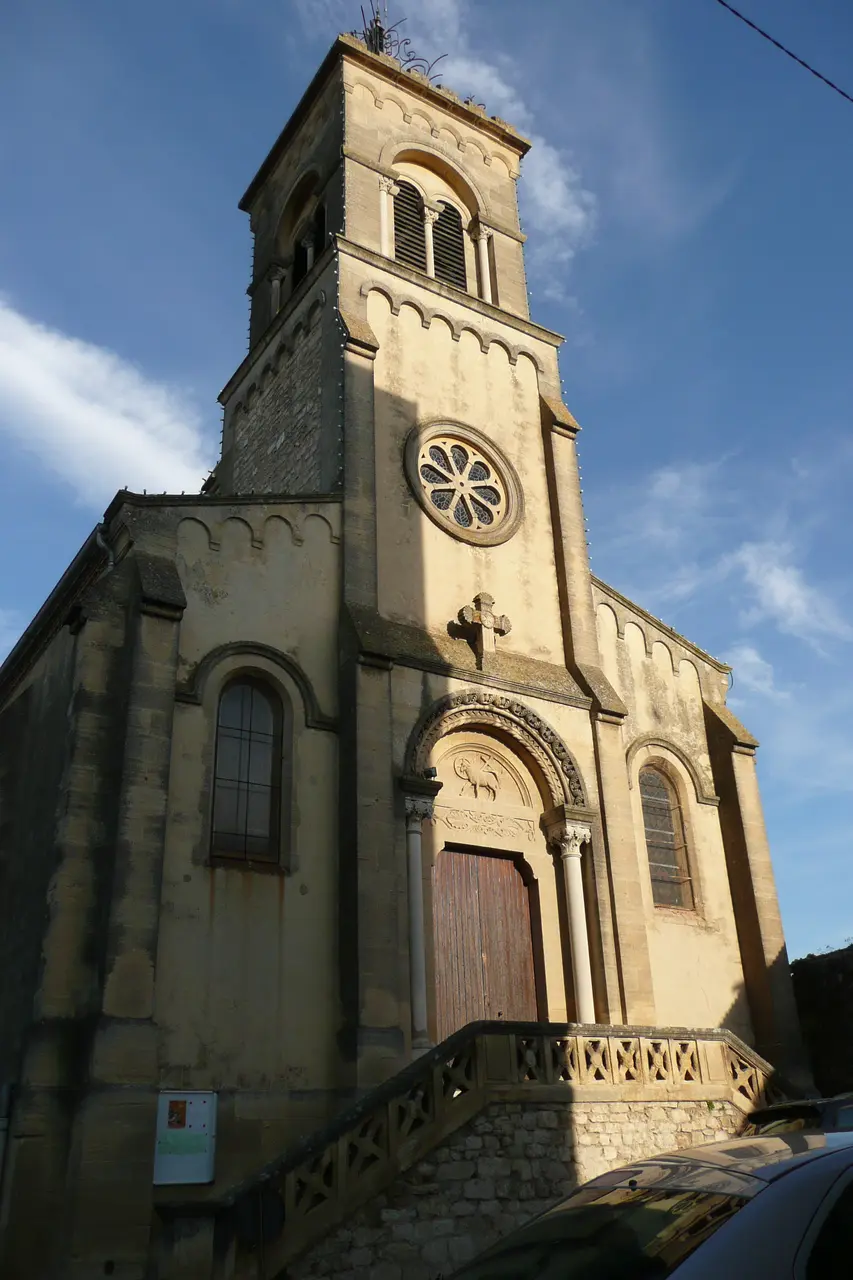 File:Eglise à Tresques 2.JPG