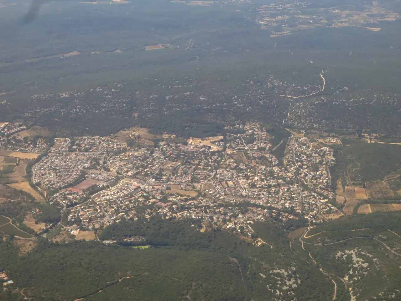 Vue aérienne de Vailhauquès