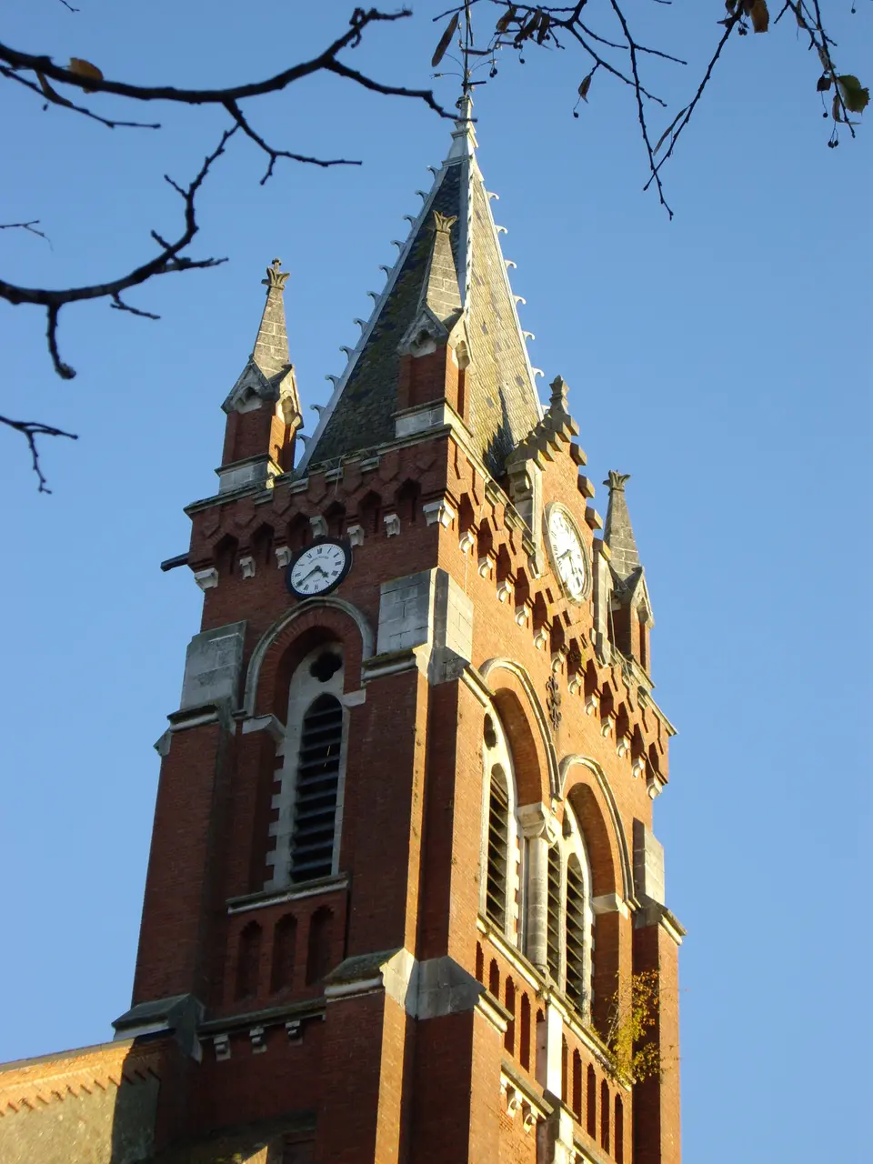 File:Église Saint-Martin de Vic-en-Bigorre (65).JPG