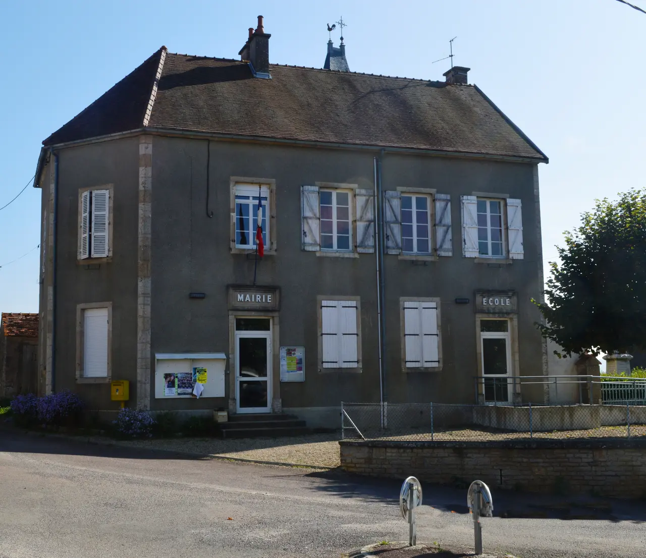 Antigny-la-Ville Mairie