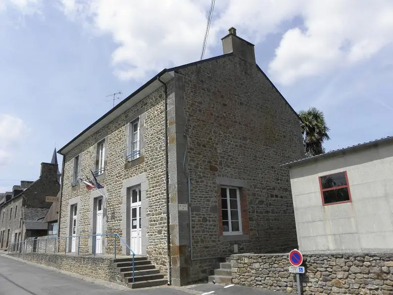 Noyal-sous-Bazouges (35) Mairie