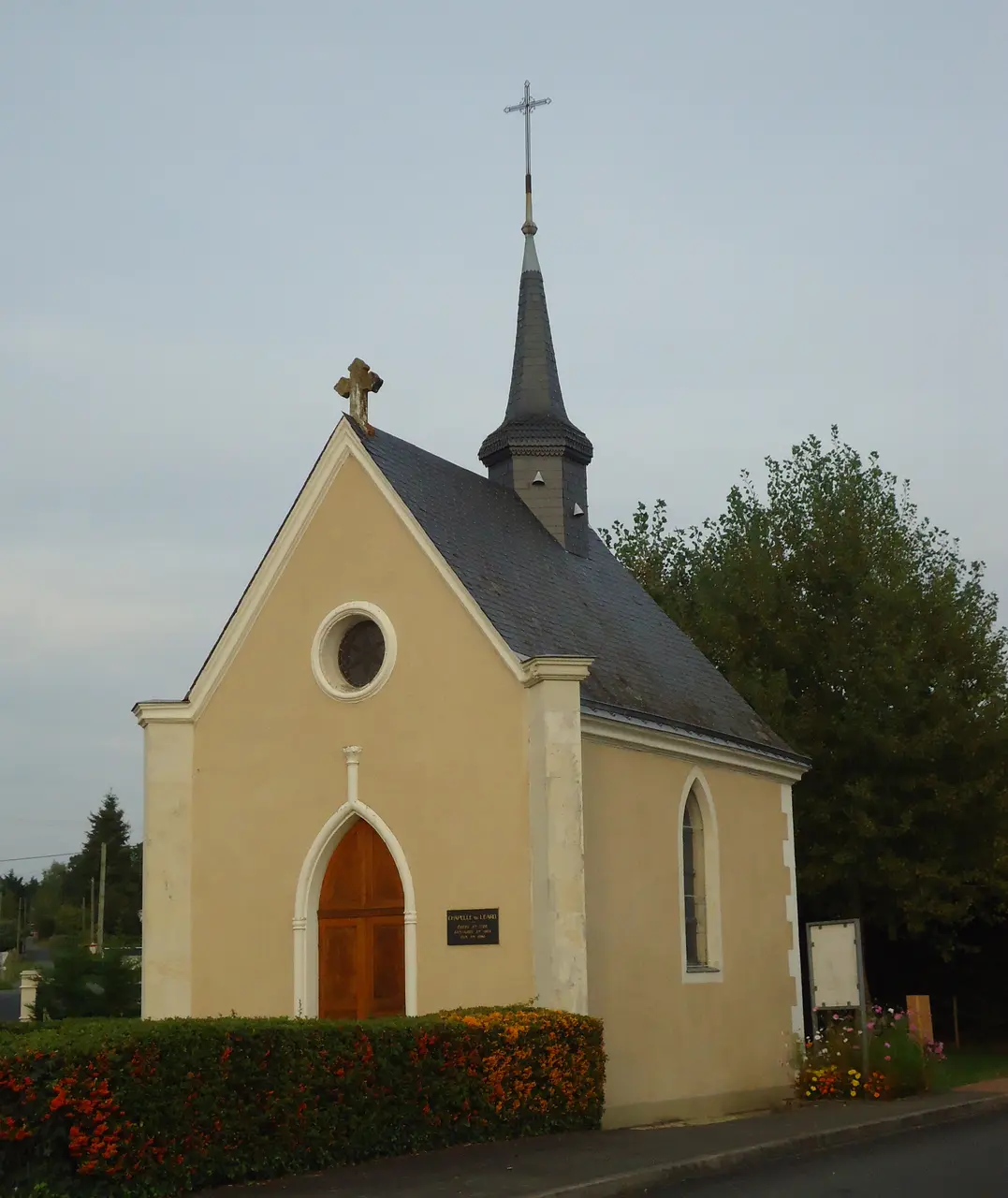 File:Cérans-Foulletourte - Chapelle du Léard.JPG