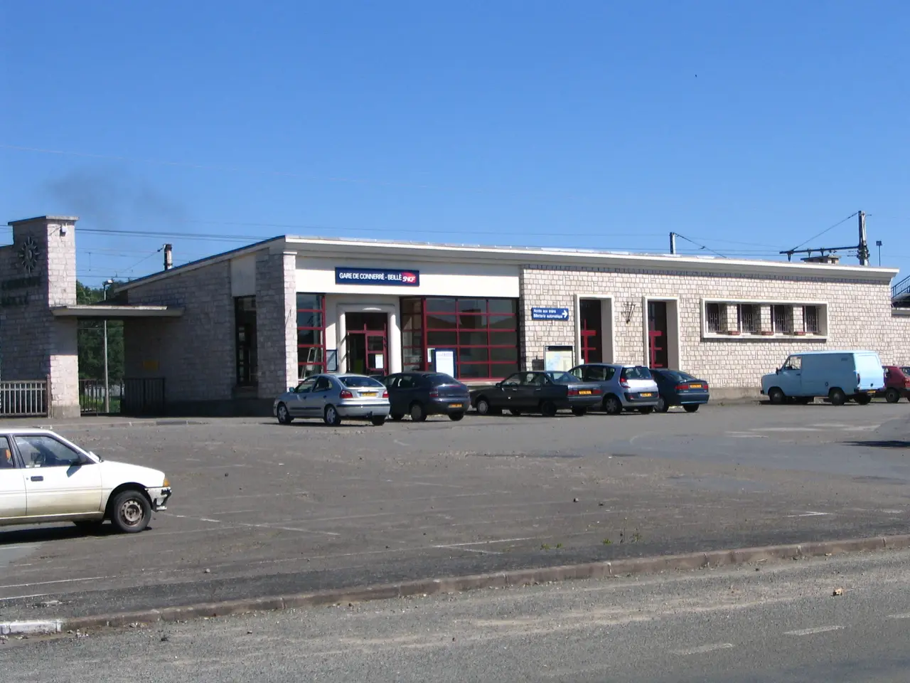 File:Gare de Connerré - Beillé - 4.jpg