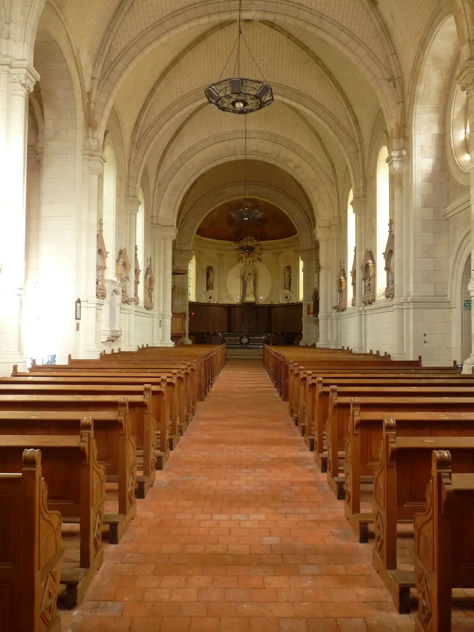 Corzé (49) Église Saint-Germain - Intérieur - 01