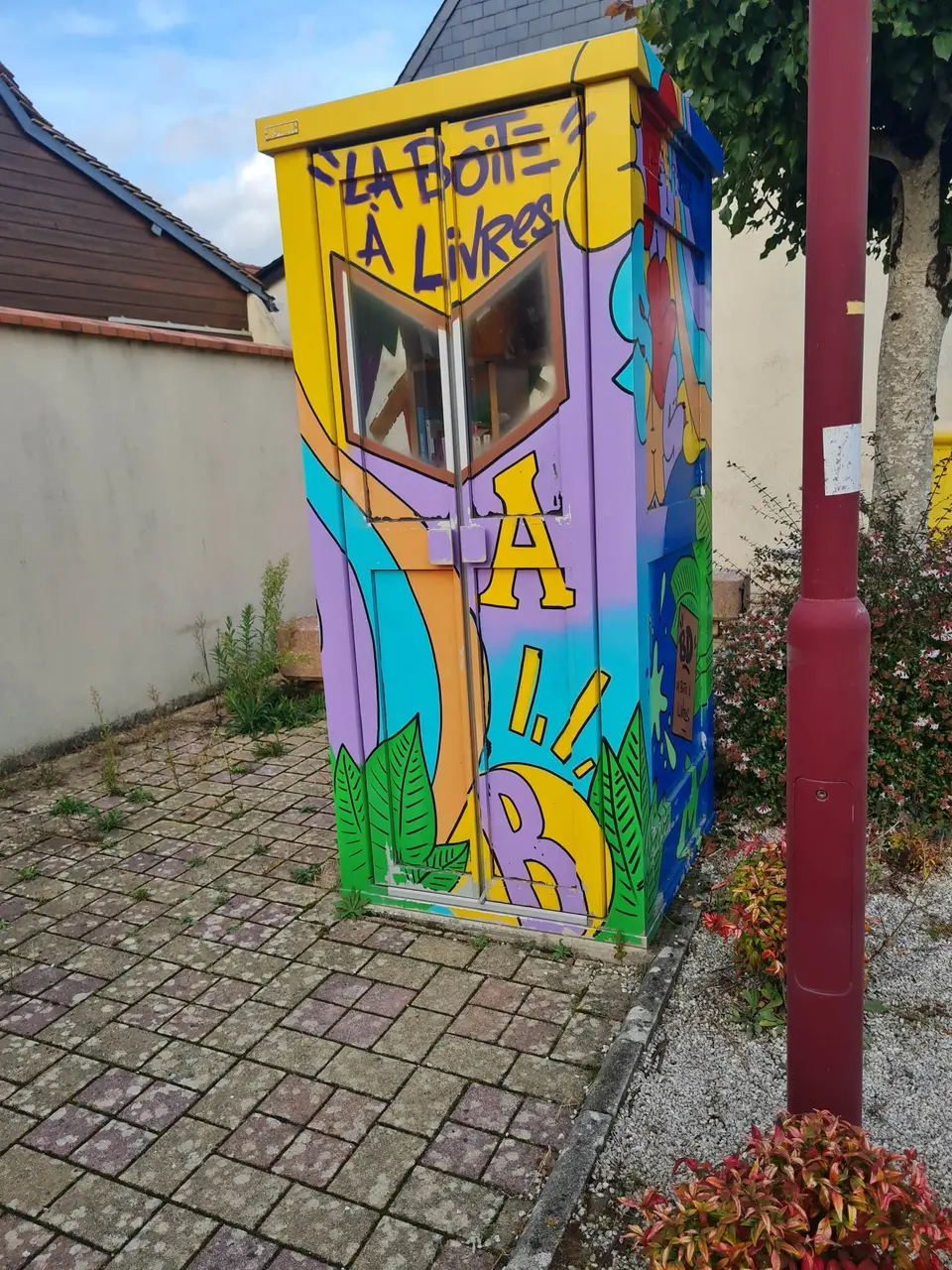 Coulans-sur-Gée - Rue Nationale - boîte à livres
