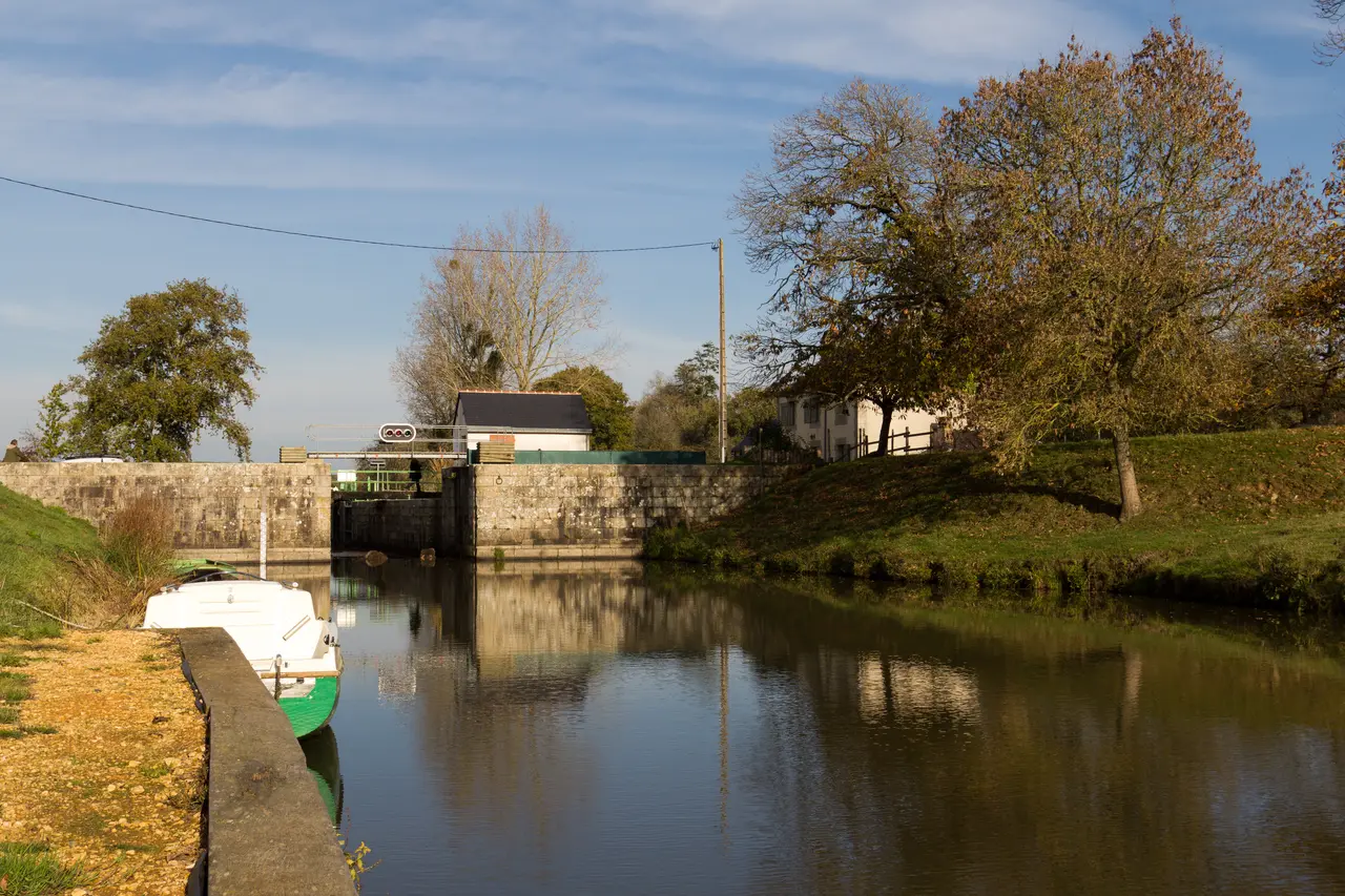 Écluse du Bellion et maison éclusière (Fégréac, Loire-Atlantique, France)