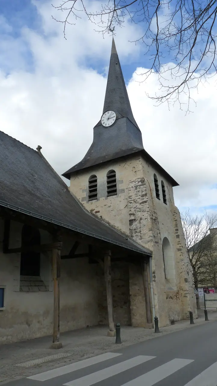 Feneu (49) Église Saint-Martin - Extérieur