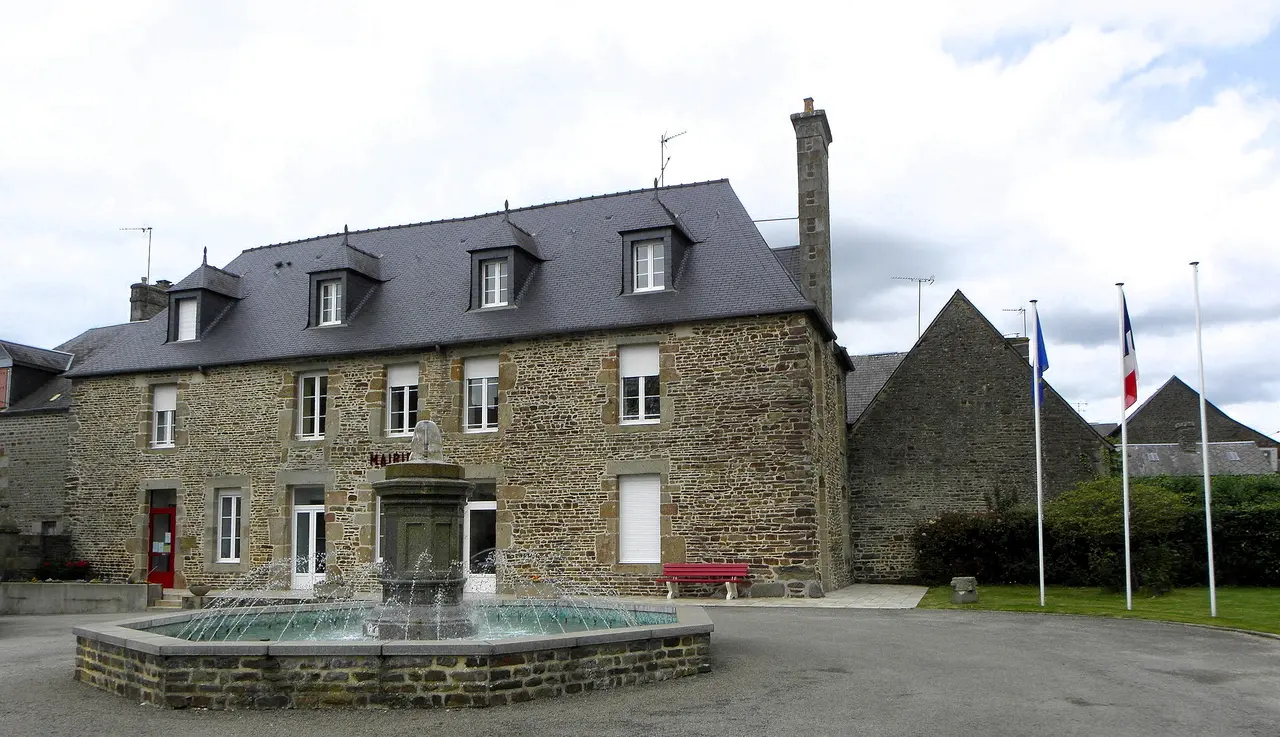 Fougerolles-du-Plessis (53) Mairie