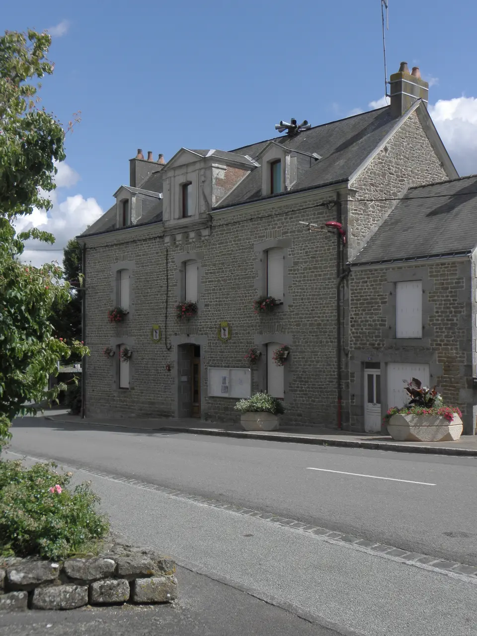 Larchamp (53) Mairie