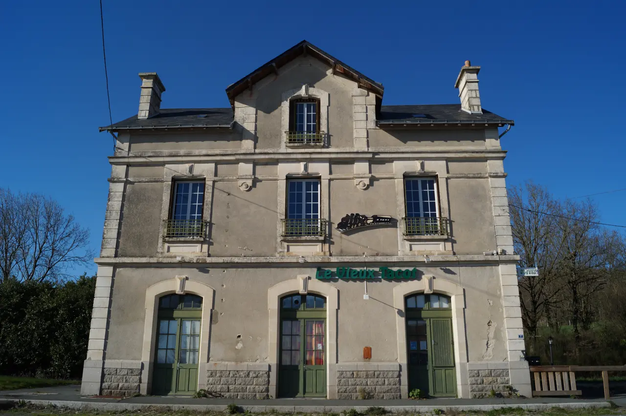 Gare des Épesses (vue 1, Éduarel, 26 février 2023)