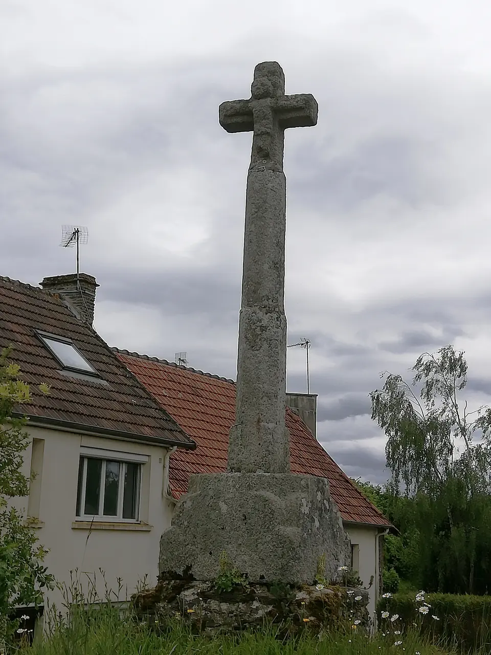 Saint-Georges-Montcocq - Croix de Mézeray