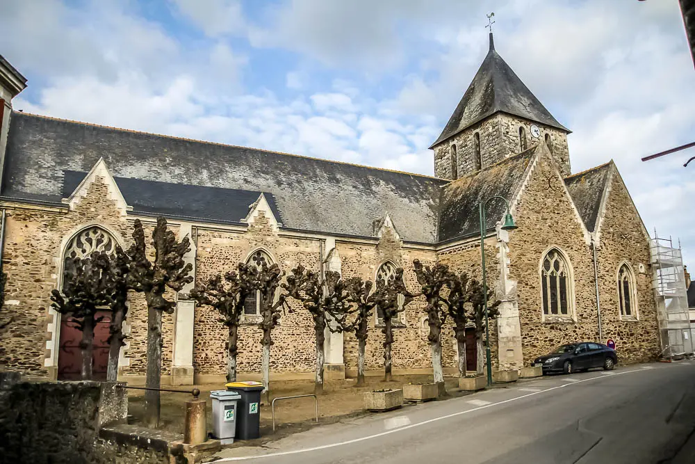 Eglise Saint Mélaine de Miré