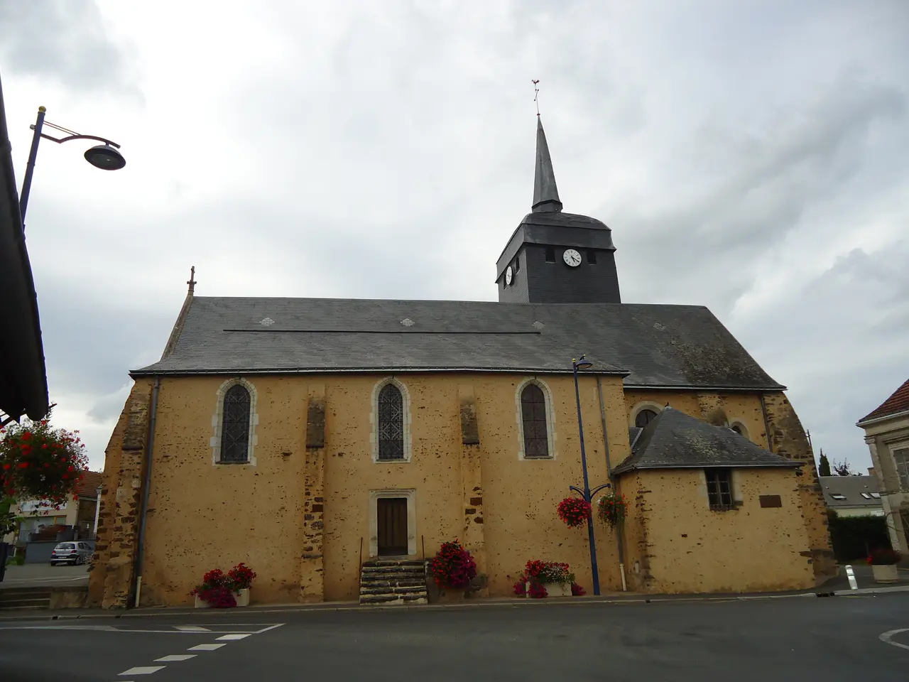 Moncé-en-Belin - Eglise Saint-Etienne