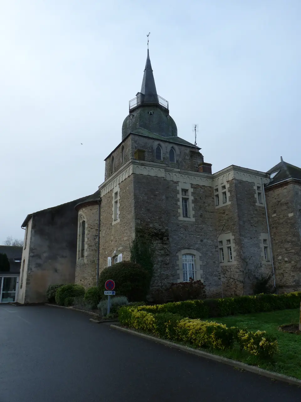 Montilliers (49) Prieuré bénédictin Saint-Hilaire - 03