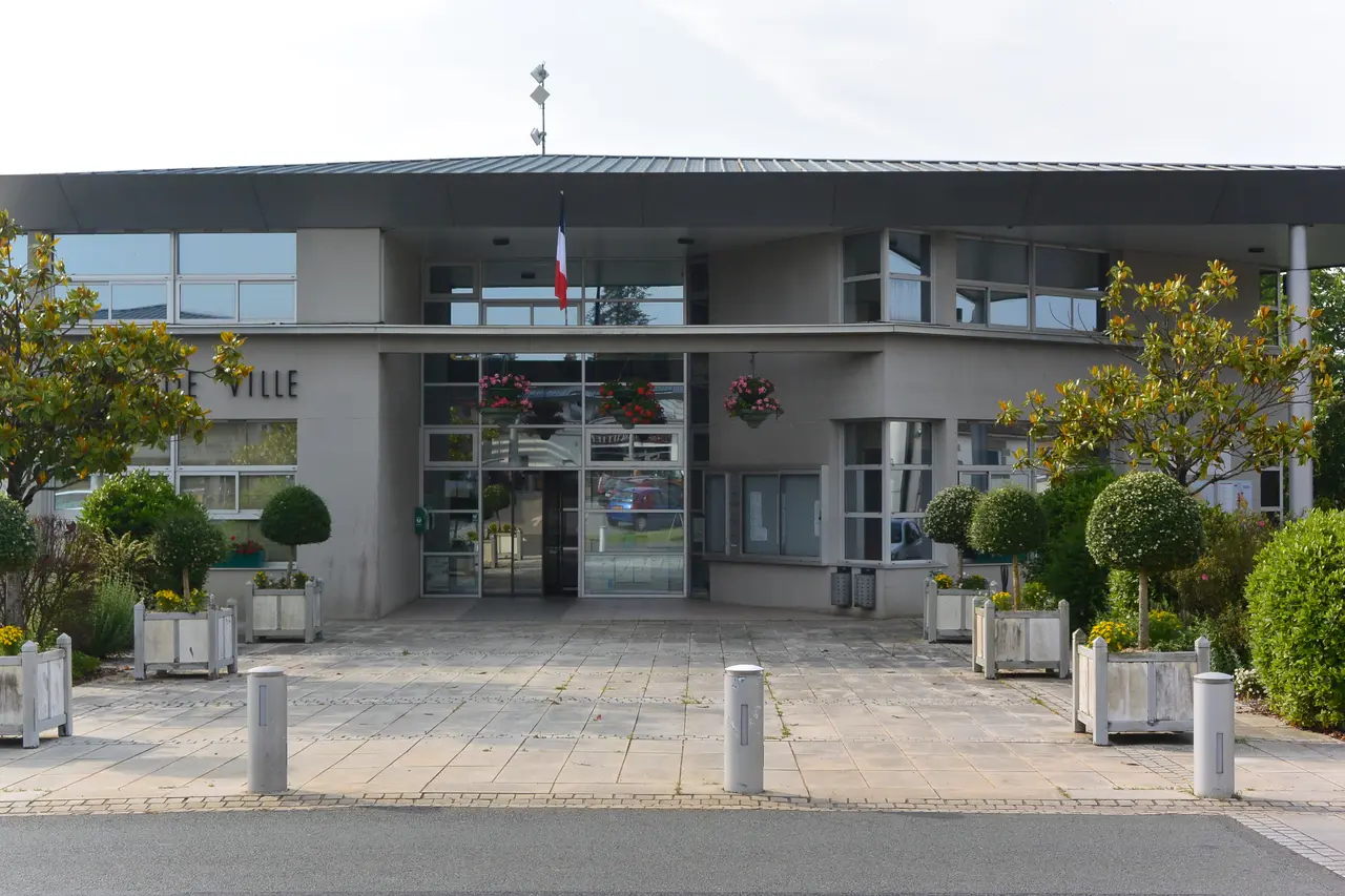 Mouilleron-le-Captif, mairie 01