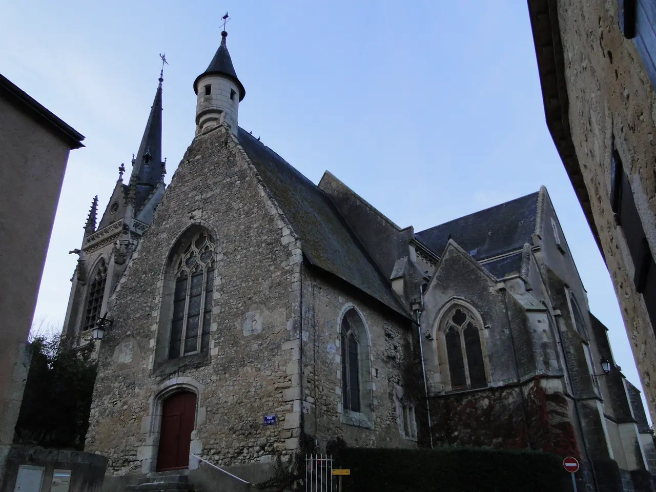 Parcé-sur-Sarthe - Eglise Saint-Pierre (2011)