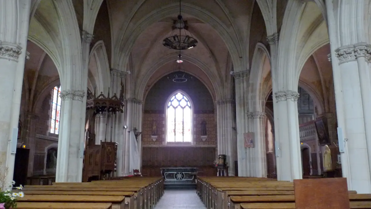 Parcé-sur-Sarthe (72) Église Saint-Martin - Intérieur - 02