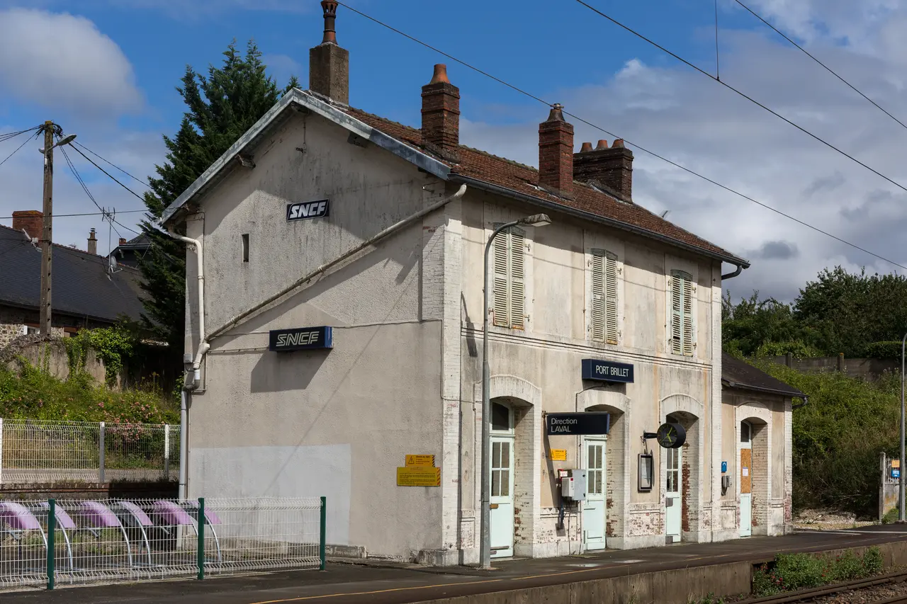 Port-Brillet - gare
