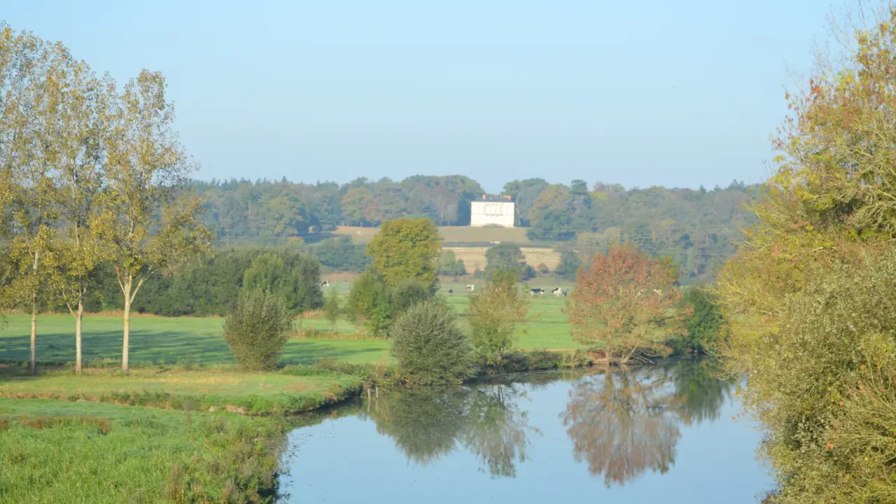 Port-Saint-Père - Château de Granville depuis le pont