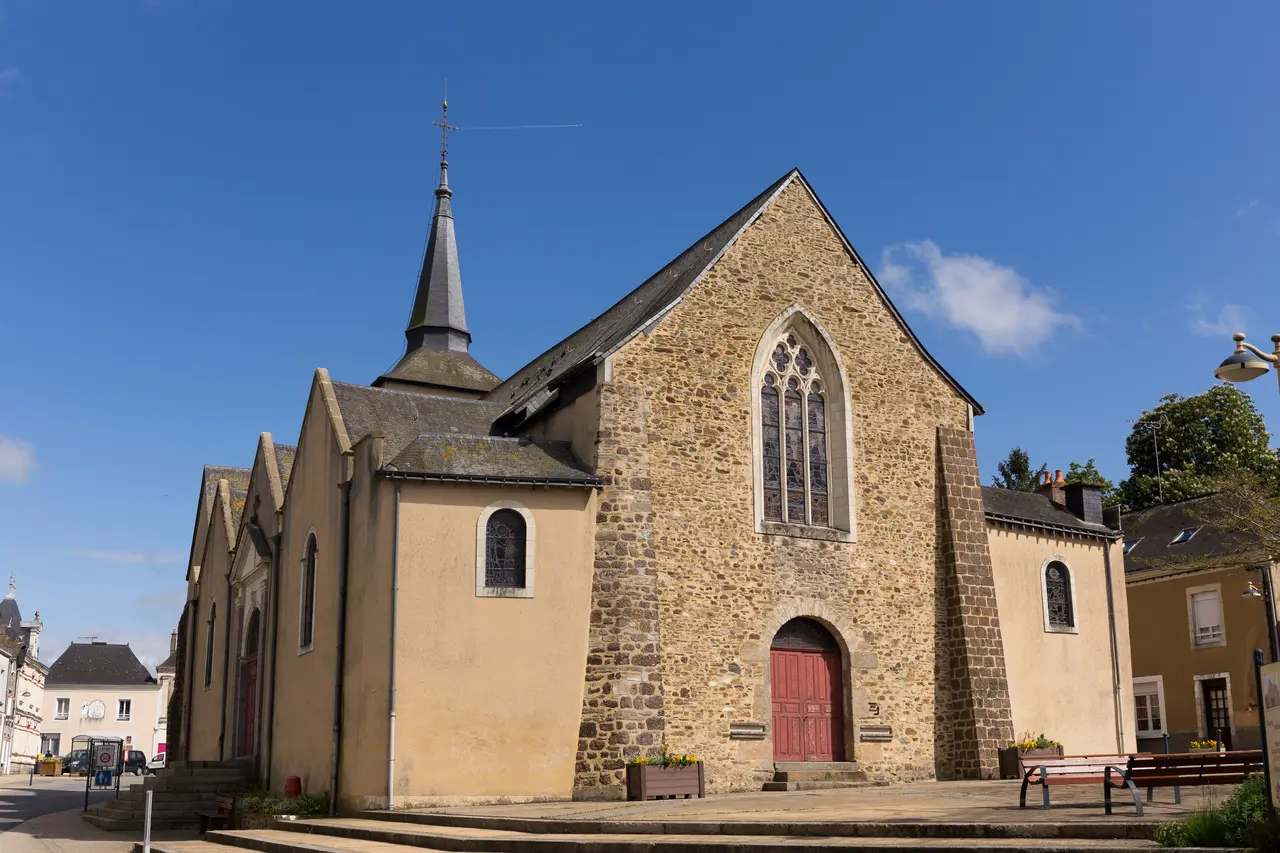 Quelaines-Saint-Gault - Église Saint-Gervais-et-Saint-Protais