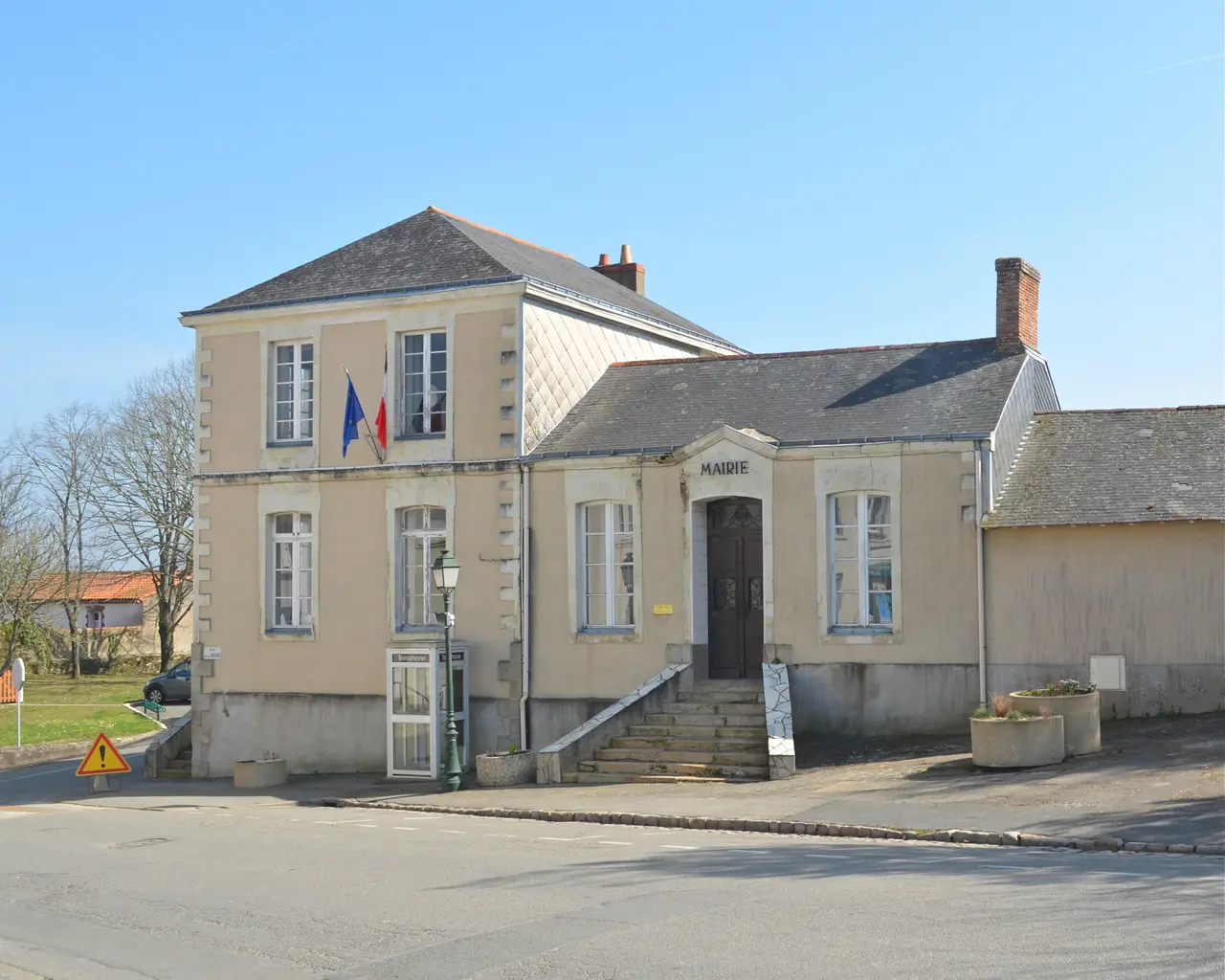 Rouans - Mairie