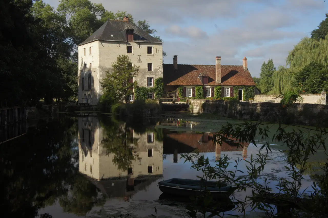 Le bief amont du Moulin de Rouillon aux Montils, en 2013