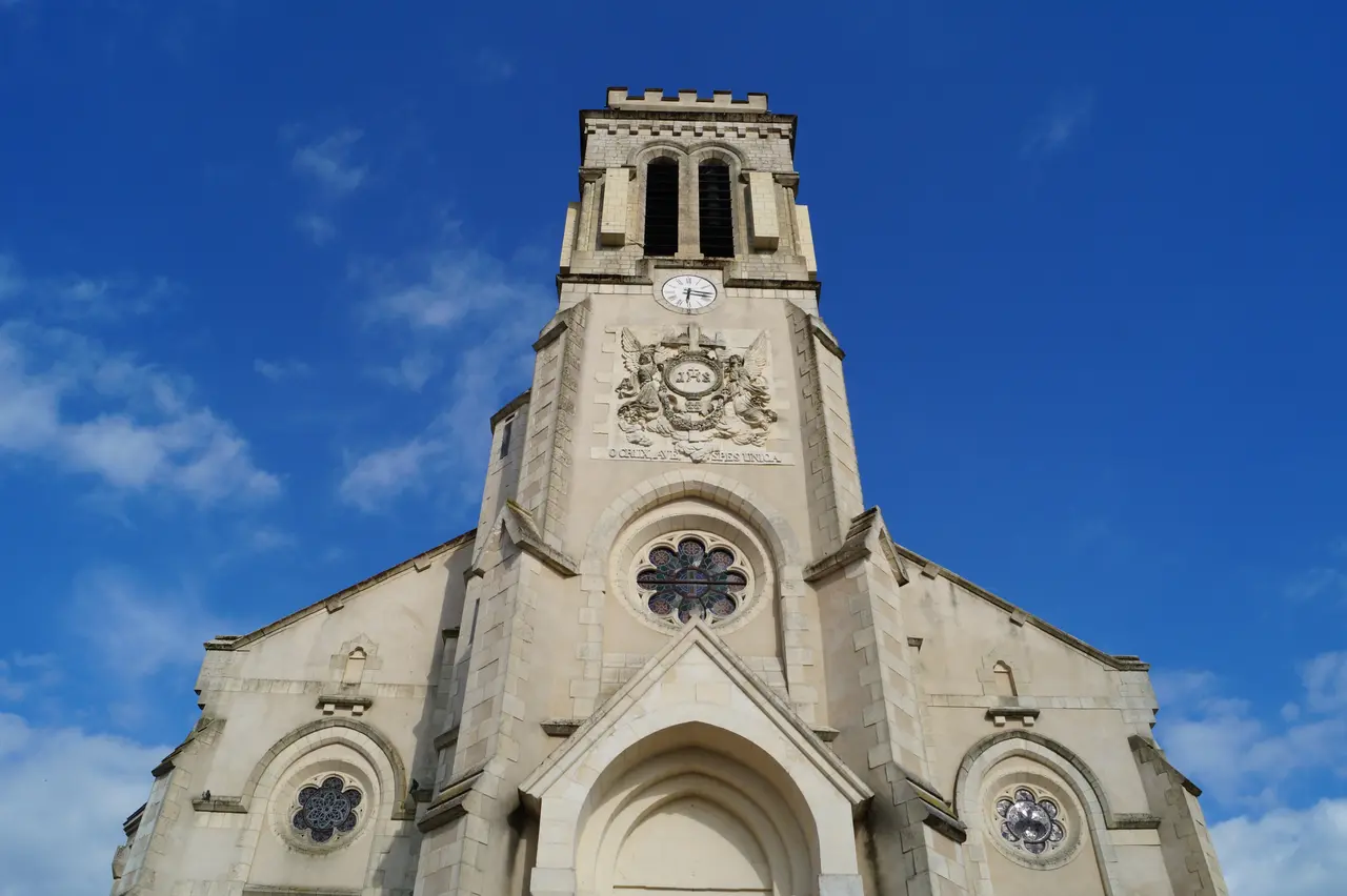 File:Église Saint-Christophe de Saint-Christophe-du-Ligneron (vue 1, Éduarel, 8 mai 2017).jpg
