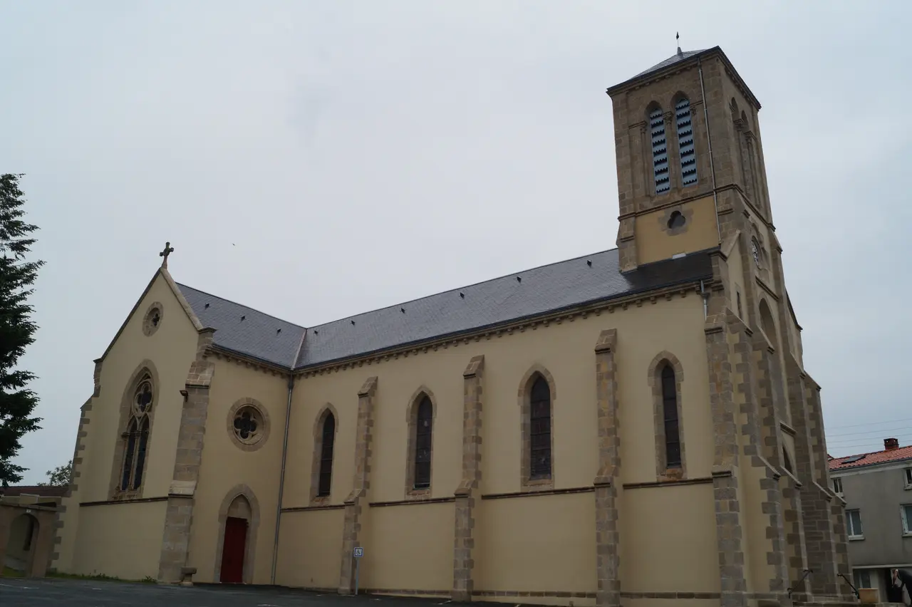 File:Église Saint-Malo de Saint-Malô-du-Bois (vue 3, Éduarel, 17 mai 2017).jpg