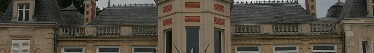 Savigné-l'Évêque - mairie 01 (cropped)