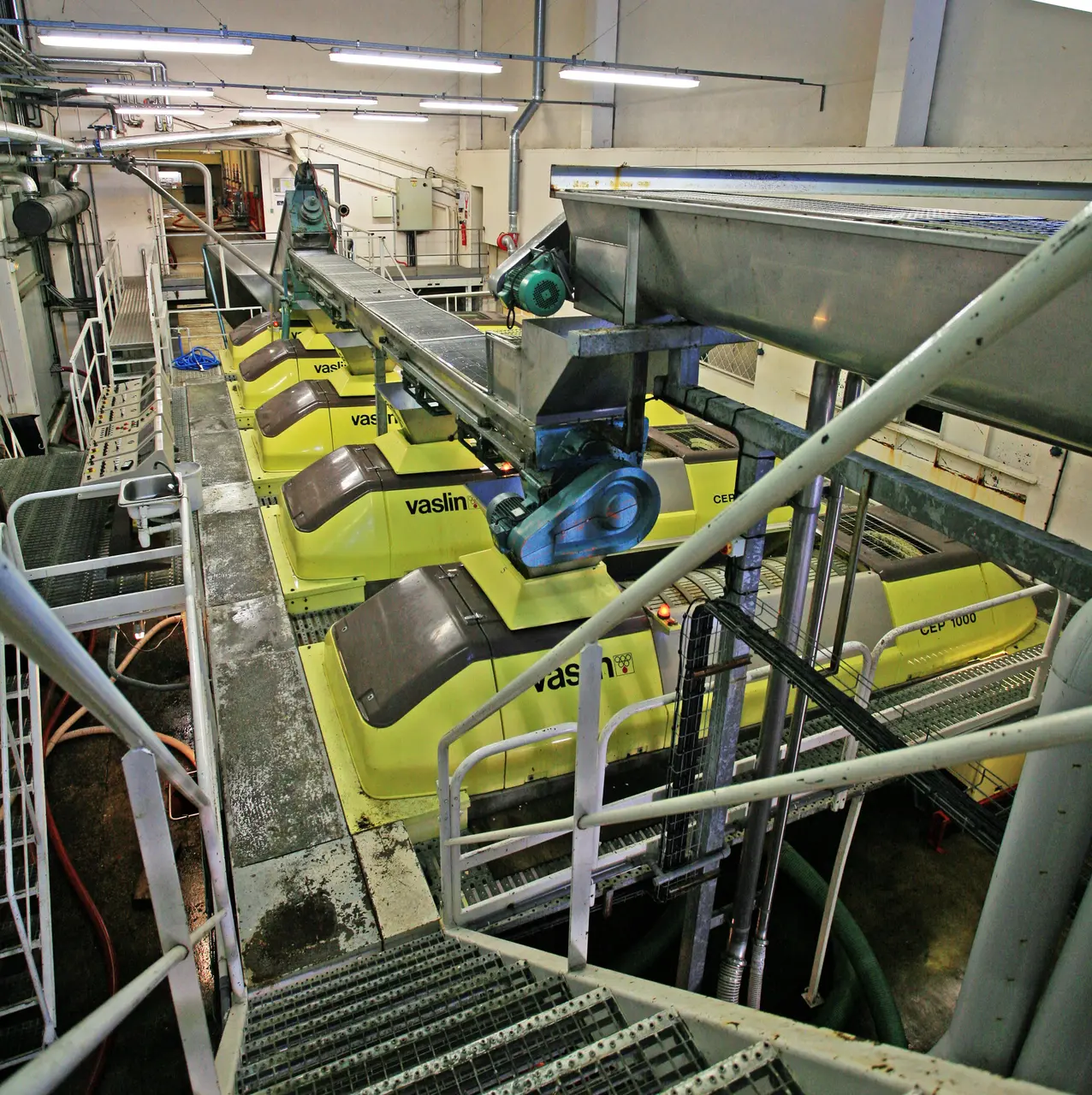 Machinerie 3 - Beaumes de Venise - par JM Rosier