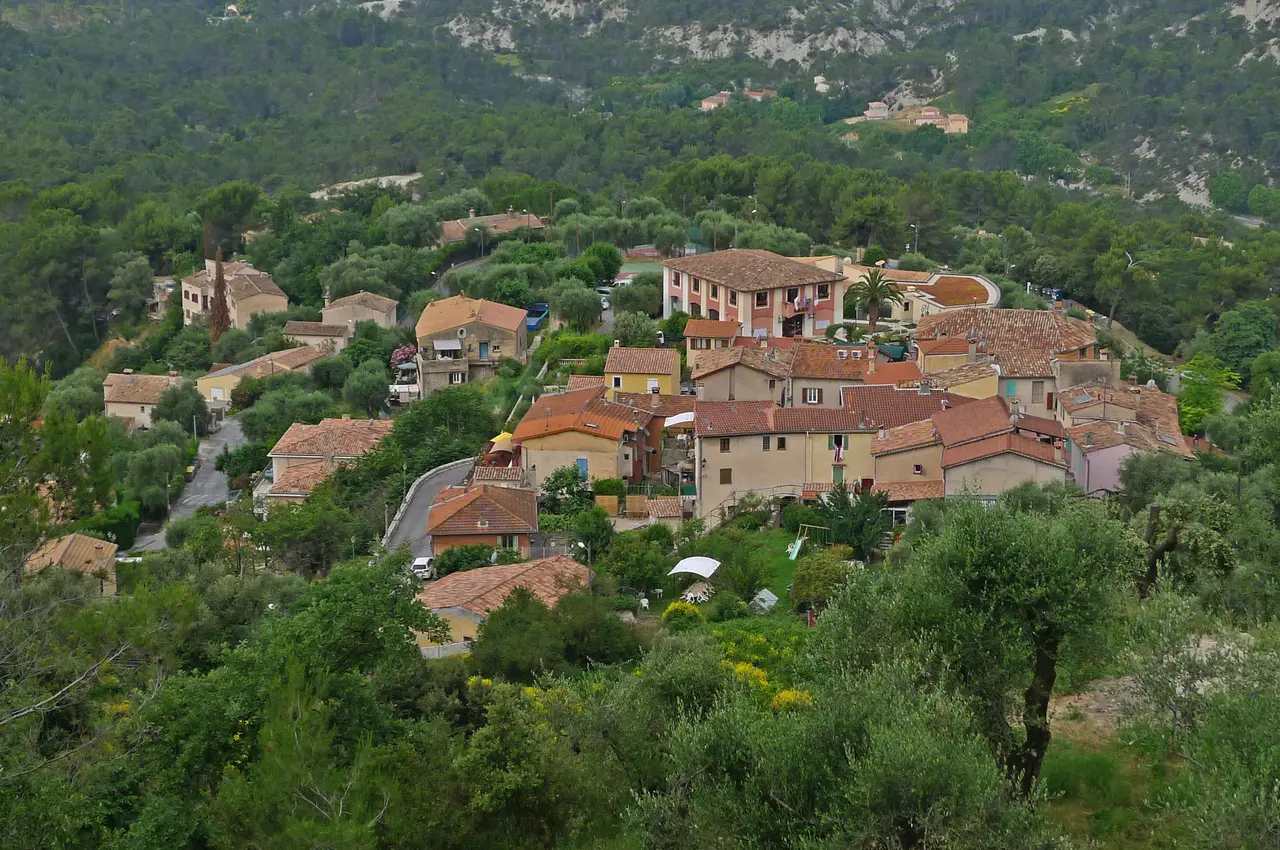 Vue du village de Blausasc depuis le quartier lou Plan