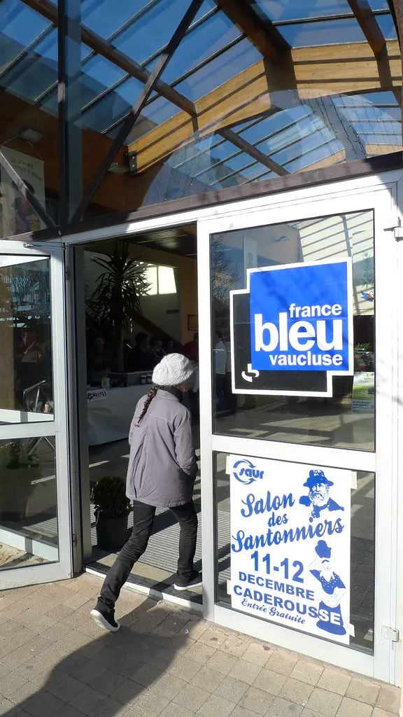 salon des santonniers (CADEROUSSE,FR84)
