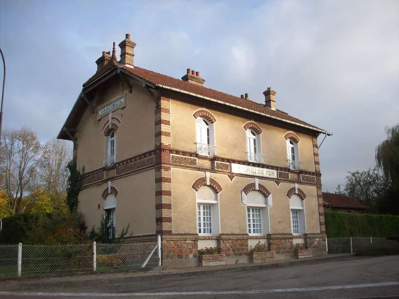Ancienne gare de Vascoeuil, de la ligne Charleval-Serqueux