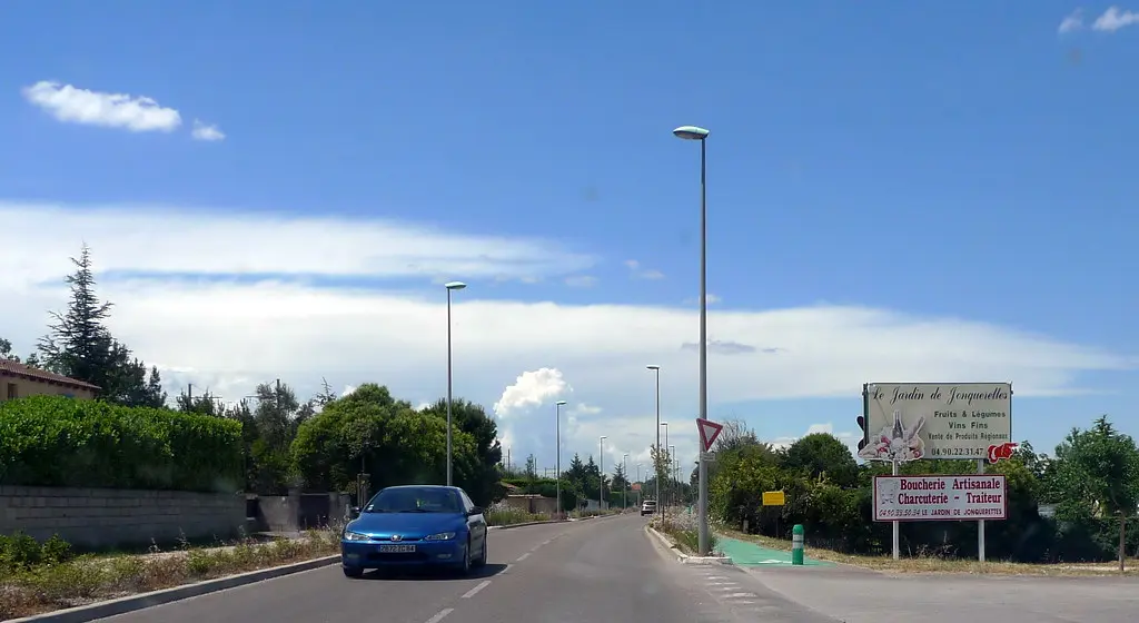 pistes cyclables (JONQUERETTES,FR84)