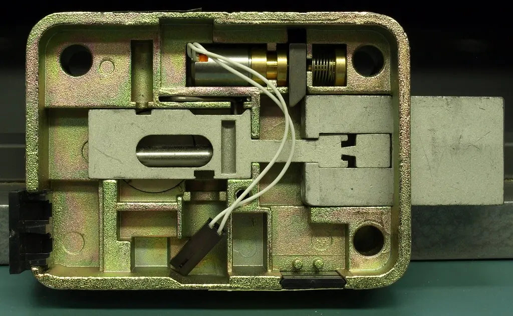 La Gard Electronic Digital Lock Teardown