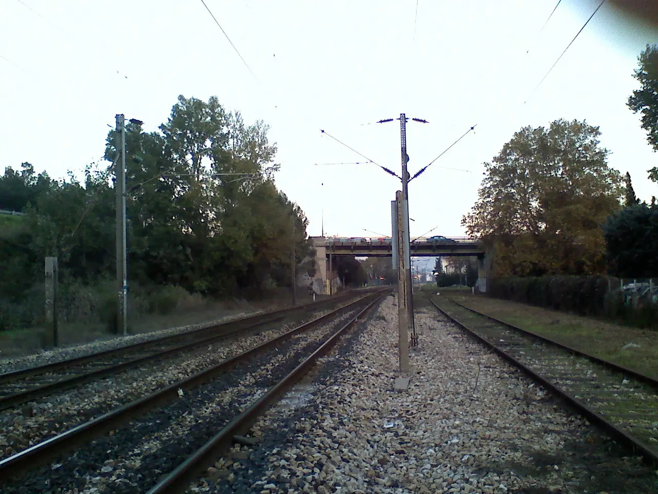 Gare de la penne-sur-huveaune, chemin de fer