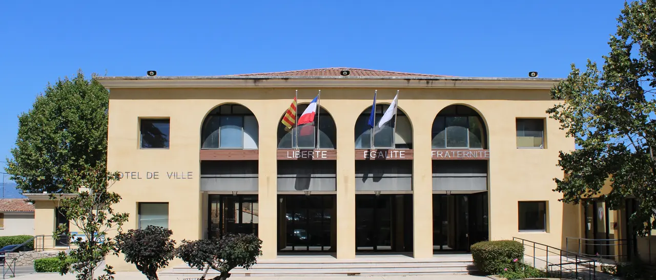 Le Puy Sainte-Réparade La mairie