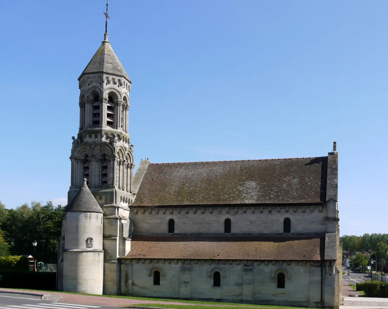 Eglise-de-Tracy-le-Val-P112
